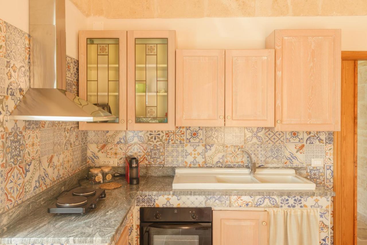 Casolare Lodedo Aparthotel Челие Месапика Екстериор снимка